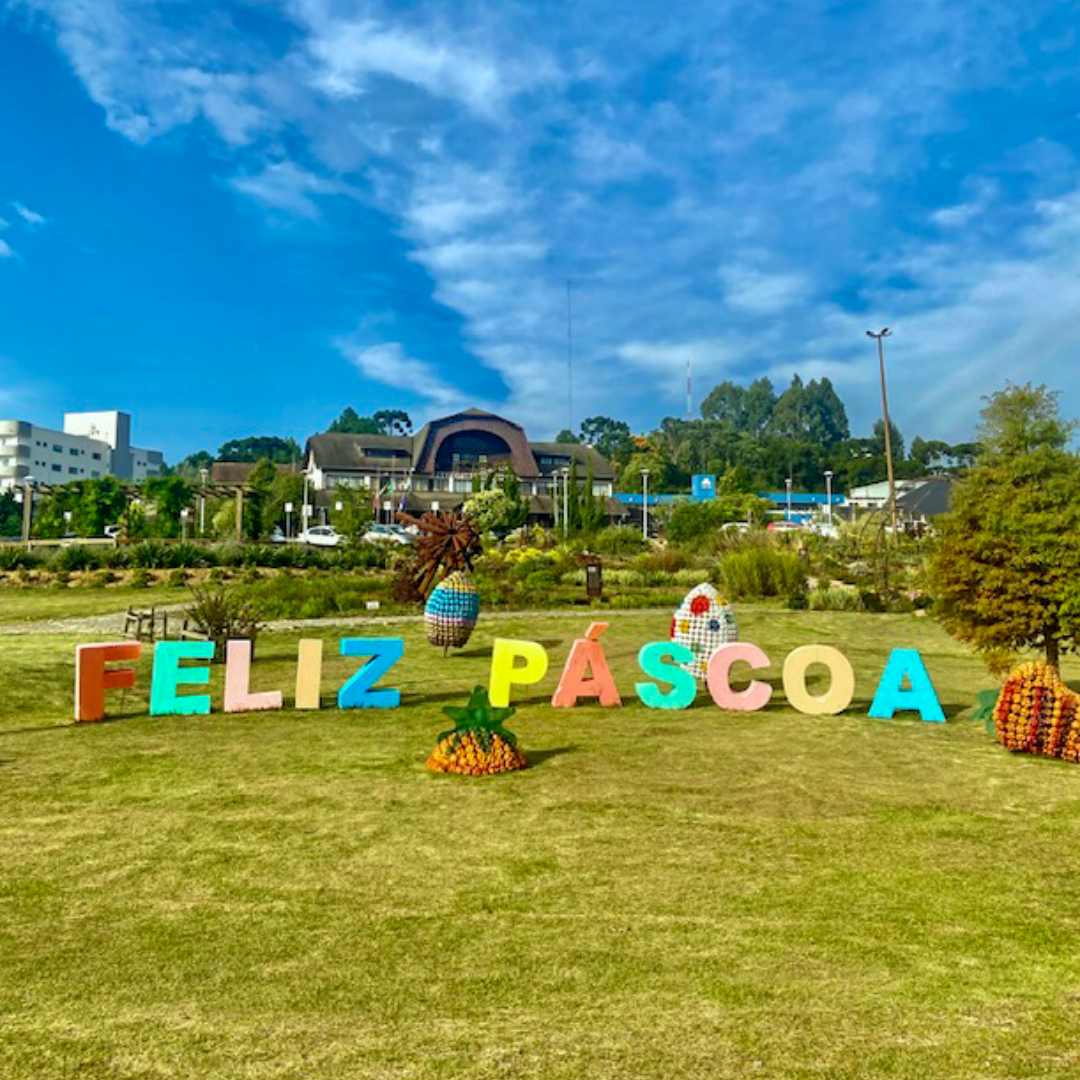 A Isopack EPS traz Letreiro de Feliz Páscoa para Rio Negrinho